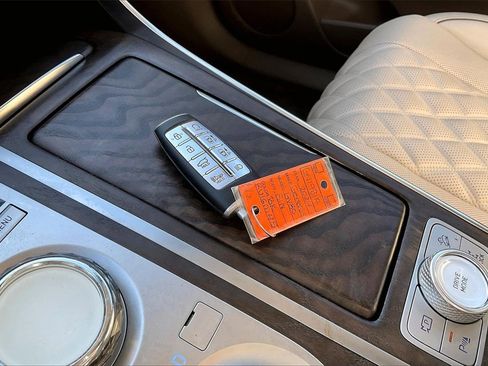 Used 2024 Genesis GV80 3.5T w/ Prestige Package image 35