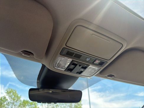 Certified 2024 Honda Odyssey Elite image 14