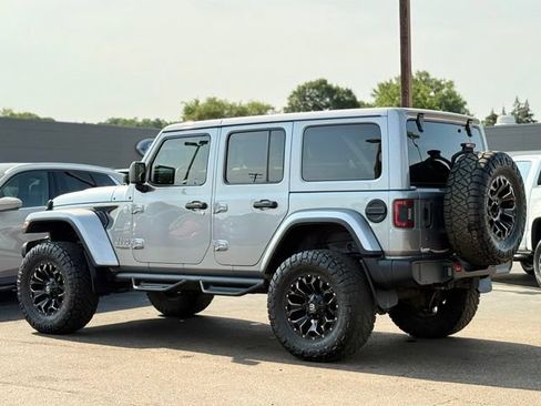 Used 2018 Jeep Wrangler Unlimited Sahara w/ Dual Top Group AWD/4WD image 31