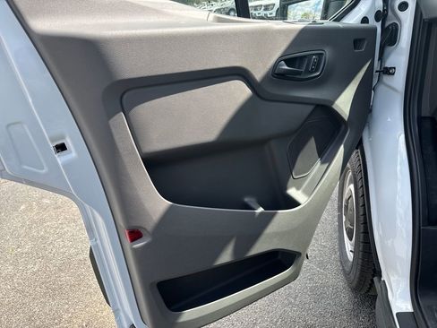 New 2026 Ford Transit 250 148 Medium Roof w/ Load Area Protection Package RWD image 17