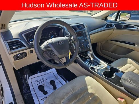 Used 2014 Ford Fusion SE FWD image 18