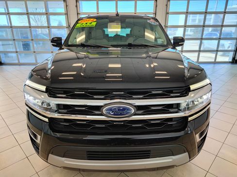 Used 2024 Ford Expedition Limited image 9