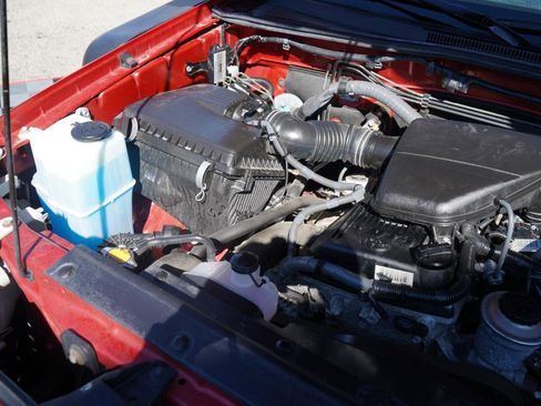 Used 2015 Toyota Tacoma 4x4 Access Cab image 67