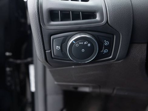 Used 2013 Ford Focus SE FWD image 35