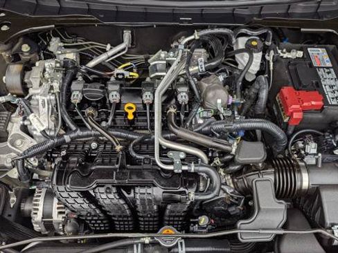 Used 2025 Nissan Altima 2.5 SV FWD image 28