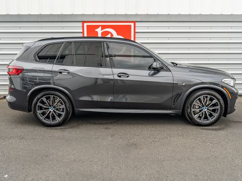 Used 2022 BMW X5 xDrive45e w/ M Sport Package AWD/4WD image 58