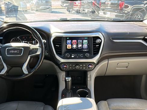 Used 2019 GMC Acadia SLT image 10