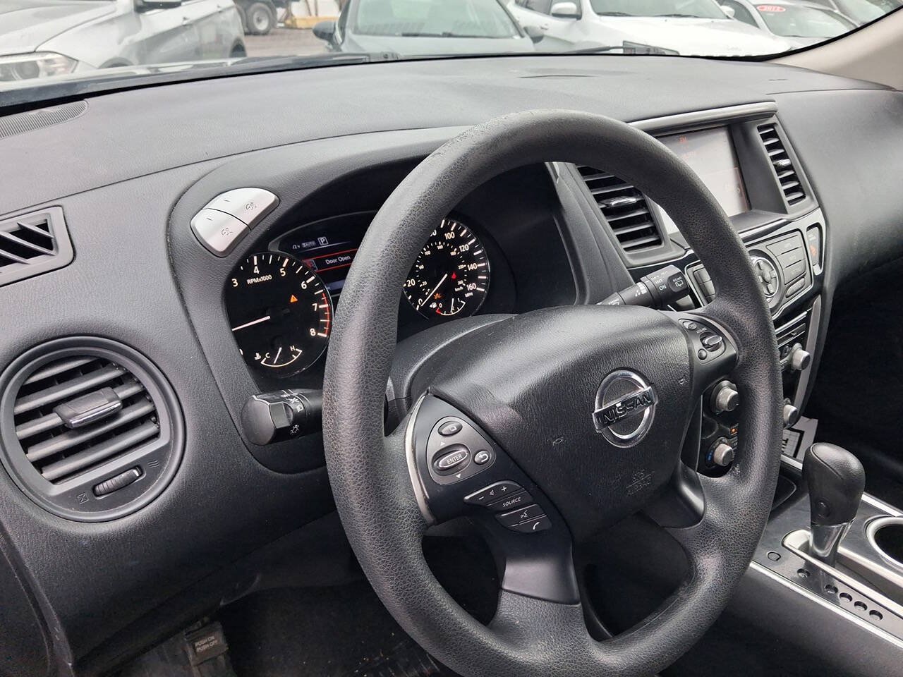 Used 2019 Nissan Pathfinder S AWD/4WD image 8