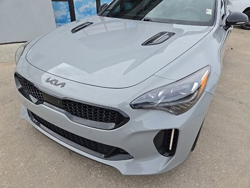 Used 2020 Kia Stinger GT2 image 16