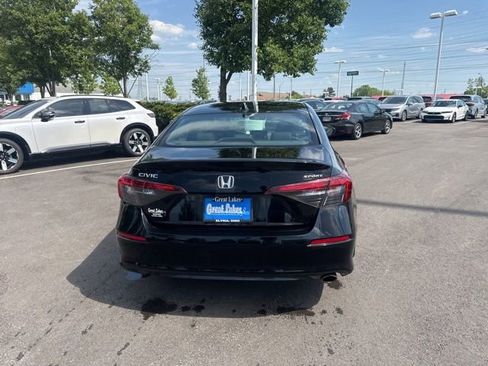 Used 2025 Honda Civic Sport image 14
