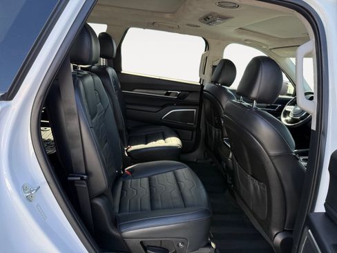 Used 2020 Kia Telluride SX w/ SX Prestige Package AWD/4WD image 18