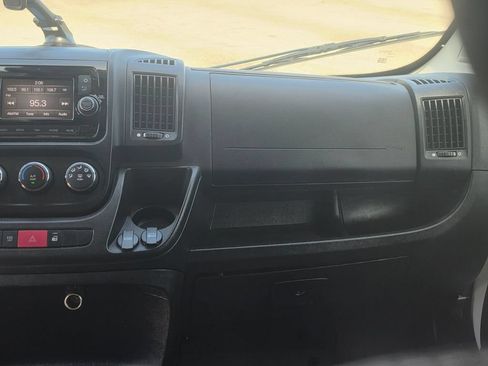 Used 2014 RAM ProMaster 3500 w/ Interior Convenience Group FWD image 18