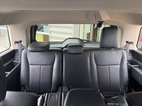 Used 2023 Ford Expedition XL AWD/4WD image 26