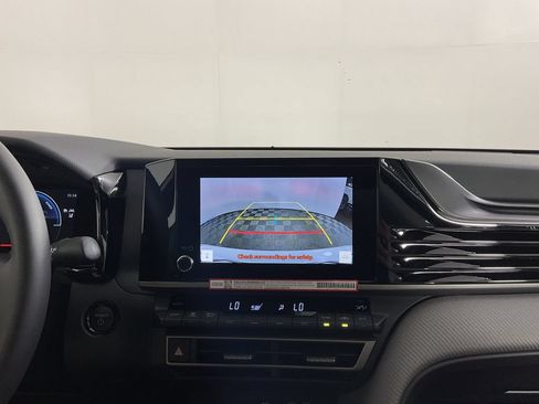 New 2026 Toyota Camry SE FWD image 25