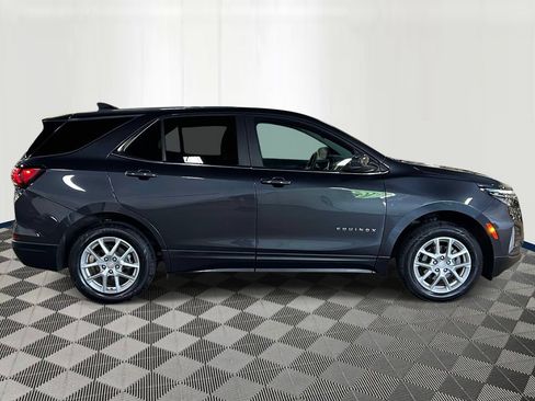Used 2023 Chevrolet Equinox LT w/ LPO, Floor Liner Package AWD/4WD image 6