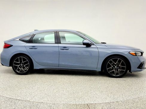Used 2022 Honda Civic Sport Touring image 4