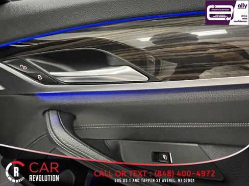 Used 2019 BMW 530i xDrive w/ Convenience Package AWD/4WD image 40