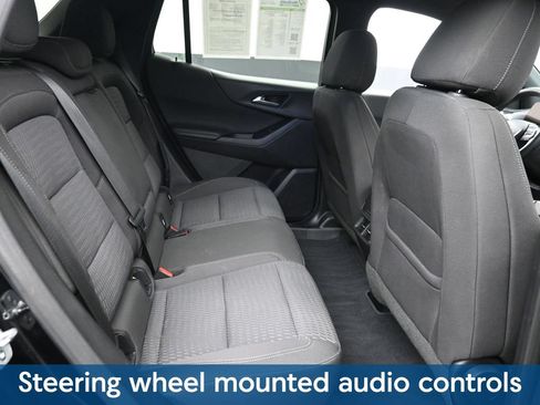 Used 2025 Chevrolet Equinox LT AWD/4WD image 11