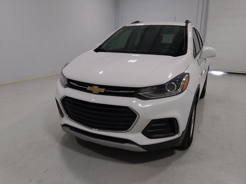 Used 2020 Chevrolet Trax LT w/ Driver Confidence Package FWD image 15