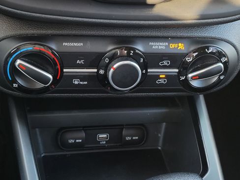 Used 2020 Kia Soul LX image 15