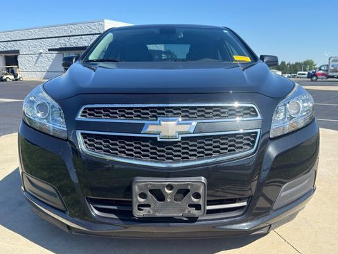 Used 2013 Chevrolet Malibu Eco w/ Power Convenience Package FWD image 2