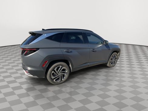 Used 2025 Hyundai Tucson Limited AWD/4WD image 8