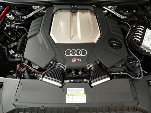 Used 2026 Audi RS 6 performance AWD/4WD image 25