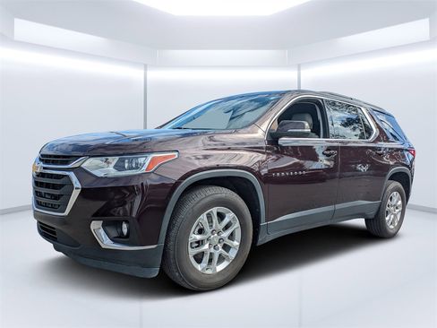 Used 2021 Chevrolet Traverse LT image 7