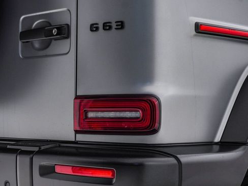 Used 2025 Mercedes-Benz G 63 AMG 4MATIC image 13