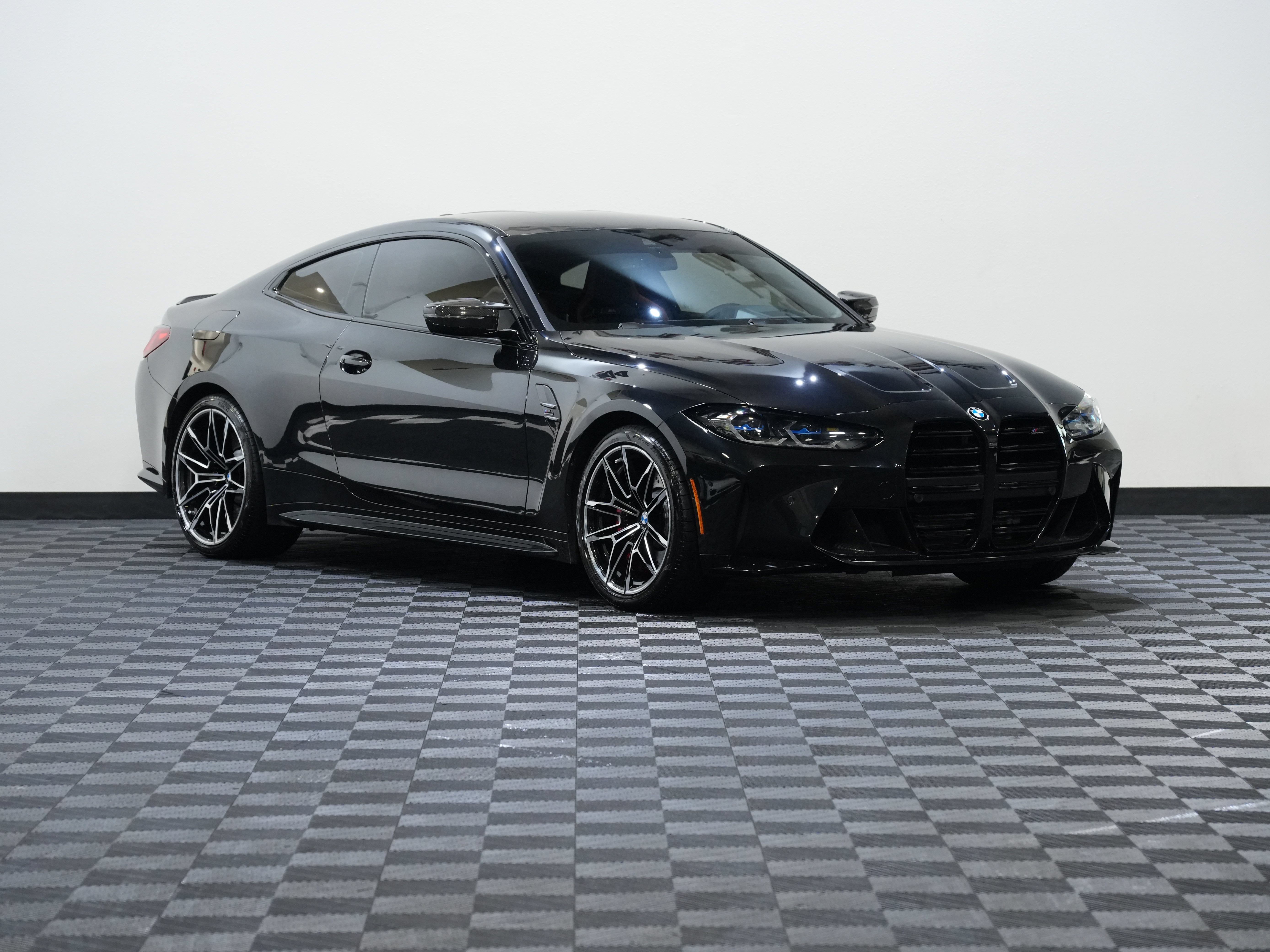 Used 2022 BMW M4 Competition w/ M Carbon Exterior Package RWD image 5