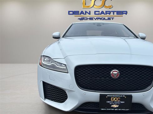 Used 2020 Jaguar XF Checkered Flag image 43