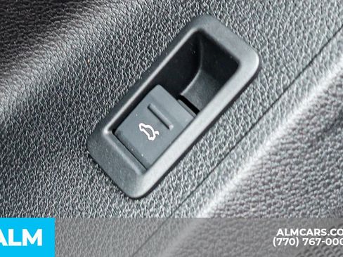 Used 2025 Audi Q3 2.0T Premium AWD/4WD image 46