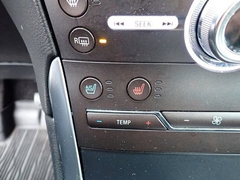 Used 2017 Ford Edge Titanium w/ Equipment Group 301A image 25