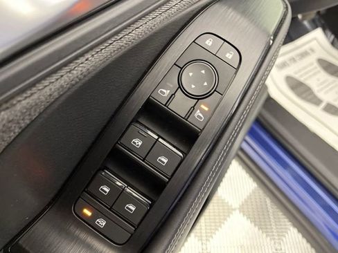 Used 2022 Nissan Rogue SV image 30