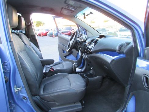 Used 2014 Chevrolet Spark LT image 27