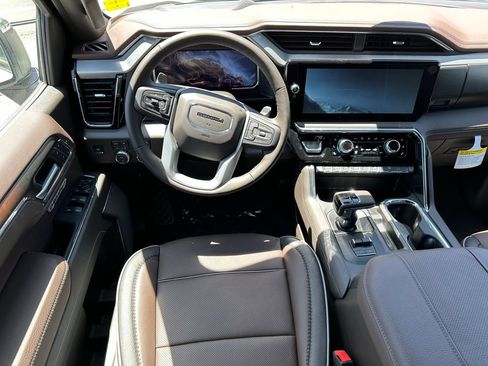 New 2026 GMC Sierra 1500 Denali w/ Technology Package AWD/4WD image 9