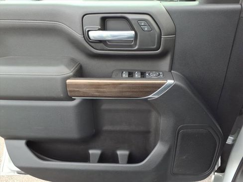 Used 2021 Chevrolet Silverado 2500 LT w/ Convenience Package image 22