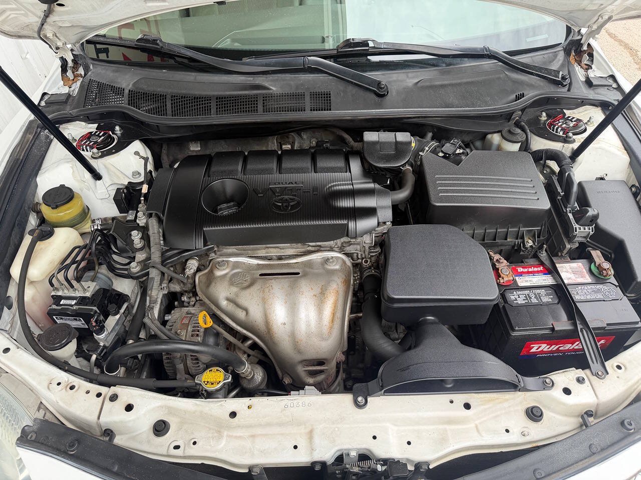 Used 2010 Toyota Camry SE FWD image 27