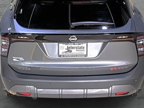 New 2026 Nissan Kicks SR w/ Cold Weather Package AWD/4WD image 11