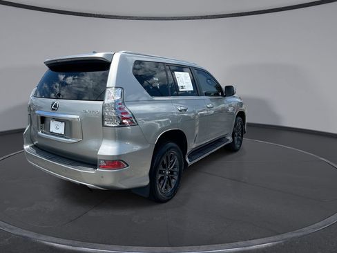 Used 2023 Lexus GX 460 Premium w/ Premium Package AWD/4WD image 11