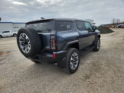 Used 2025 GMC Hummer EV 3X w/ LPO, Sport Package image 10