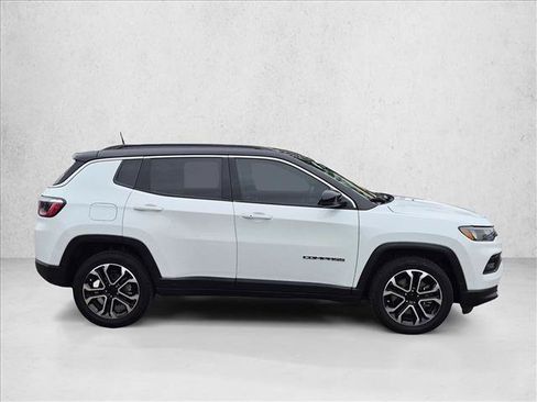 Used 2023 Jeep Compass Limited AWD/4WD image 4