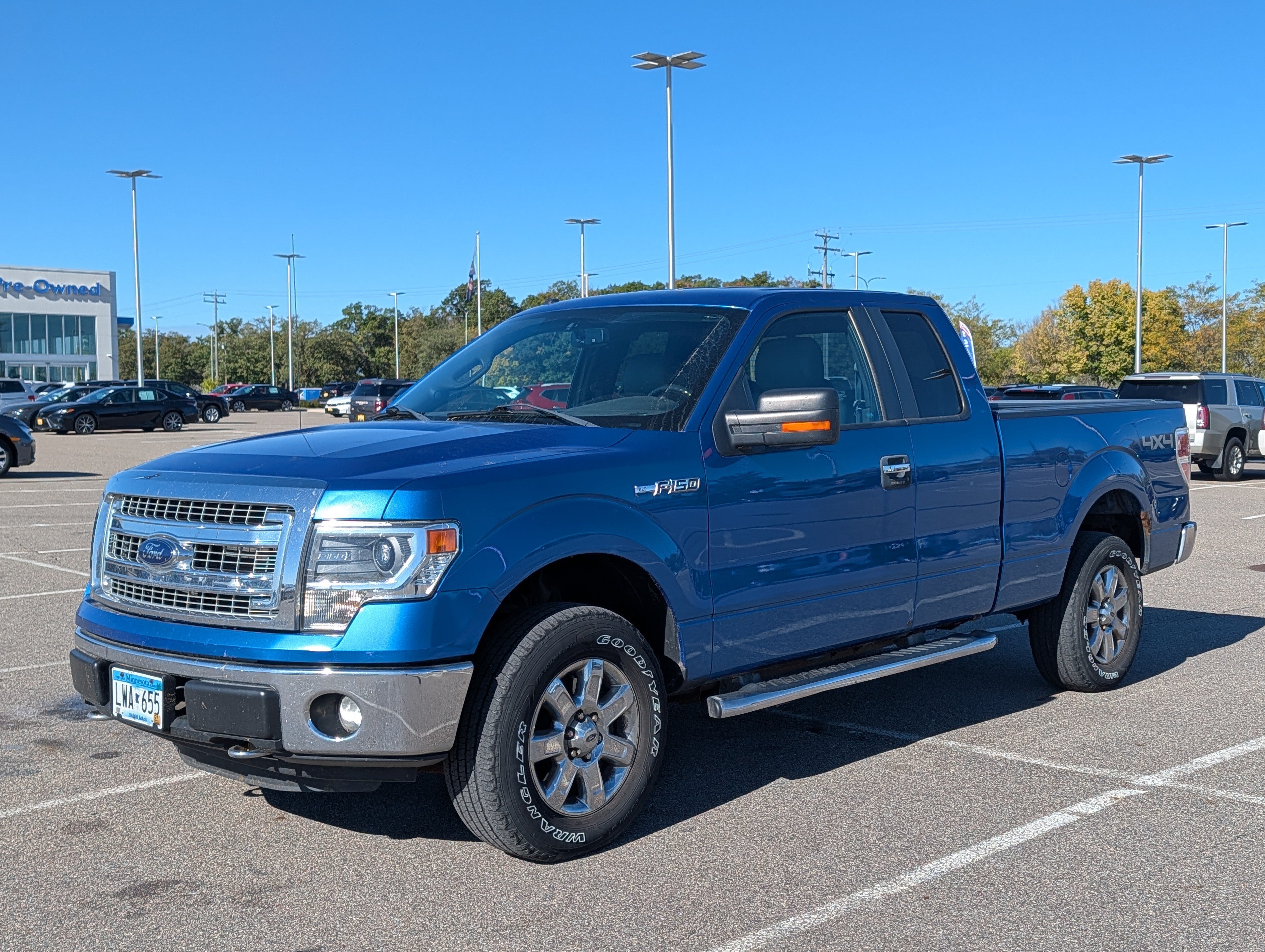 Used 2014 Ford F150 XLT w/ Equipment Group 302A Luxury AWD/4WD image 2