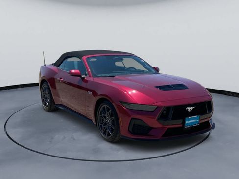 Used 2025 Ford Mustang GT Premium w/ GT Performance Package RWD image 3