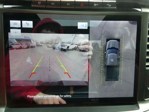 Certified 2023 Ford F150 Platinum w/ Equipment Group 701A High image 36