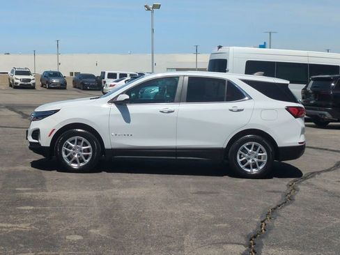 Used 2024 Chevrolet Equinox LT AWD/4WD image 5