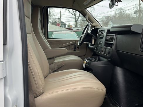 New 2025 Chevrolet Express 2500 RWD image 11