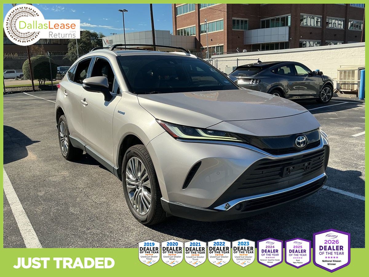 Used 2021 Toyota Venza XLE w/ Softex Package AWD/4WD image 1