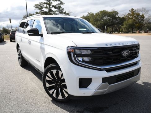 New 2026 Ford Expedition Max Platinum w/ Driver's Package image 6
