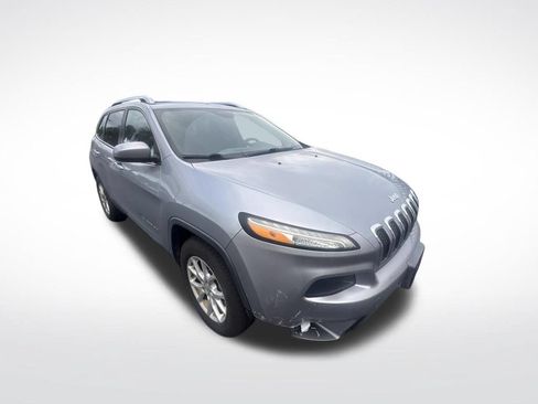 Used 2014 Jeep Cherokee Latitude w/ Comfort/Convenience Group AWD/4WD image 12